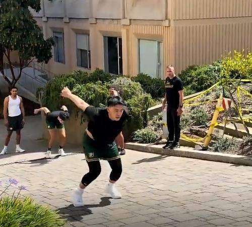 开云app下载-王俊杰回美国联手赵维伦开练！11月全运会冲冠？