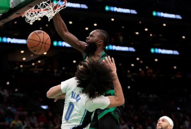 开云体育下载-残阵绿军靠五小击败苦主 13连胜！主场不败继续